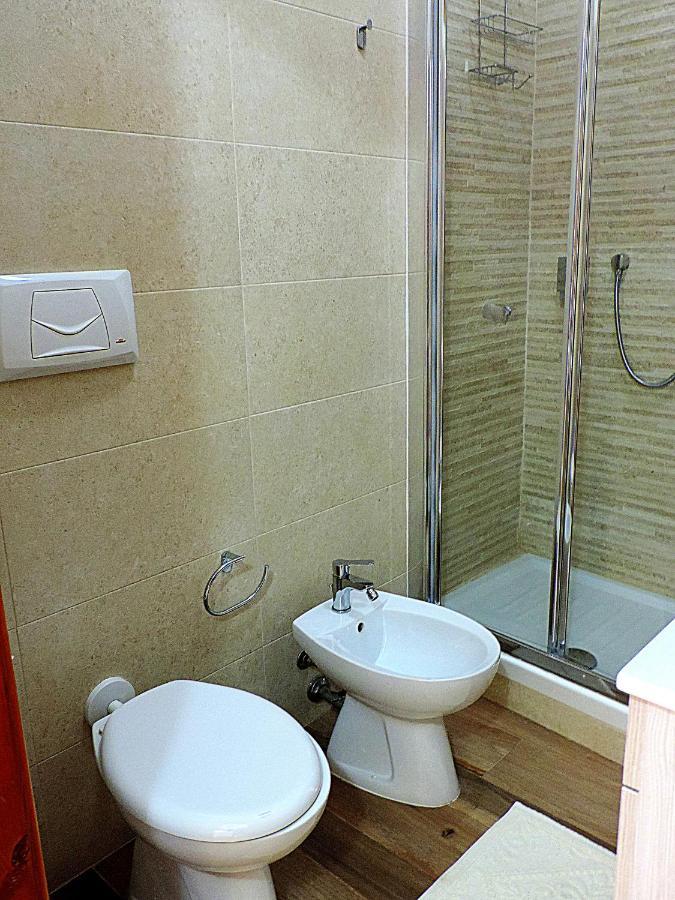 Camera Matrimoniale con Bagno Privato Esterno